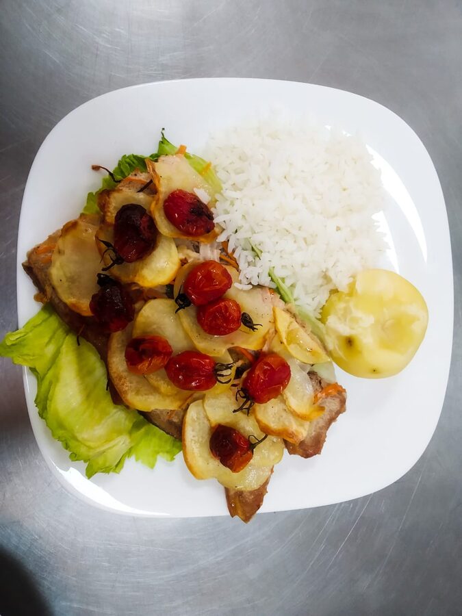 Surubí al horno, baked Amazon catfish, a Bolivian lowland dish
