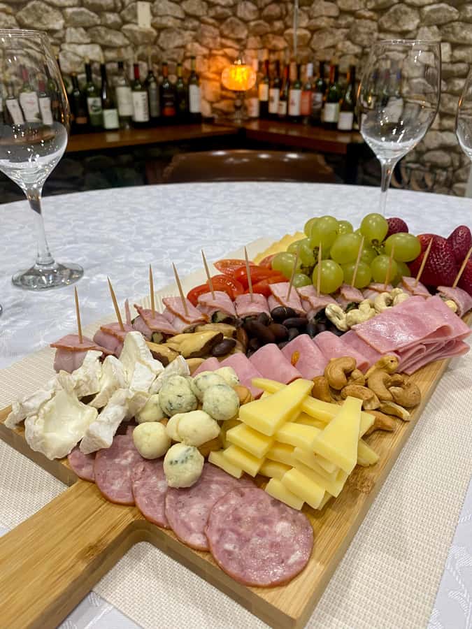 Bolivia: Bolivian Wine Tasting with Charcuterie Board - Meeting Guillermo at Espejos 10