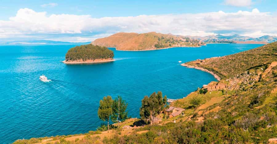 Copacabana: Isla del Sol and Moon Island Day Tour - Key points to know before booking