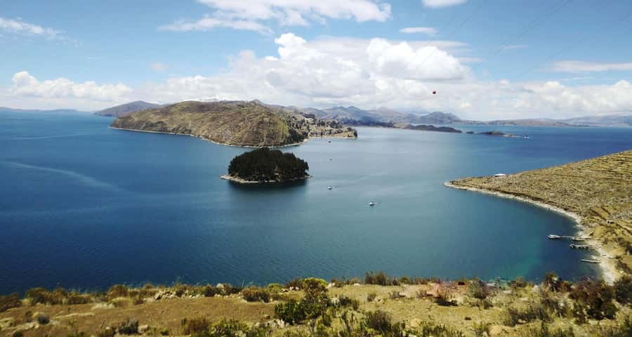 Copacabana: Isla del Sol and Moon Island Day Tour - Challapampa, the Chinkana, and the Sacred Rock