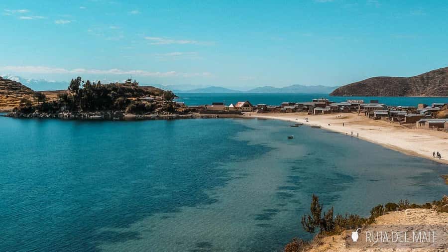 Copacabana: Isla del Sol and Moon Island Day Tour - Isla de la Luna and the Temple of the Moon