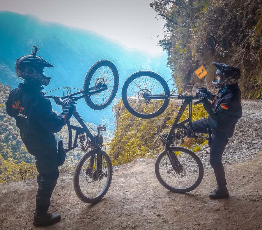 From La Paz: 3-Day Biking Tour Death Road & Uyuni Salt Flats - Two major Bolivian sights in three demanding days