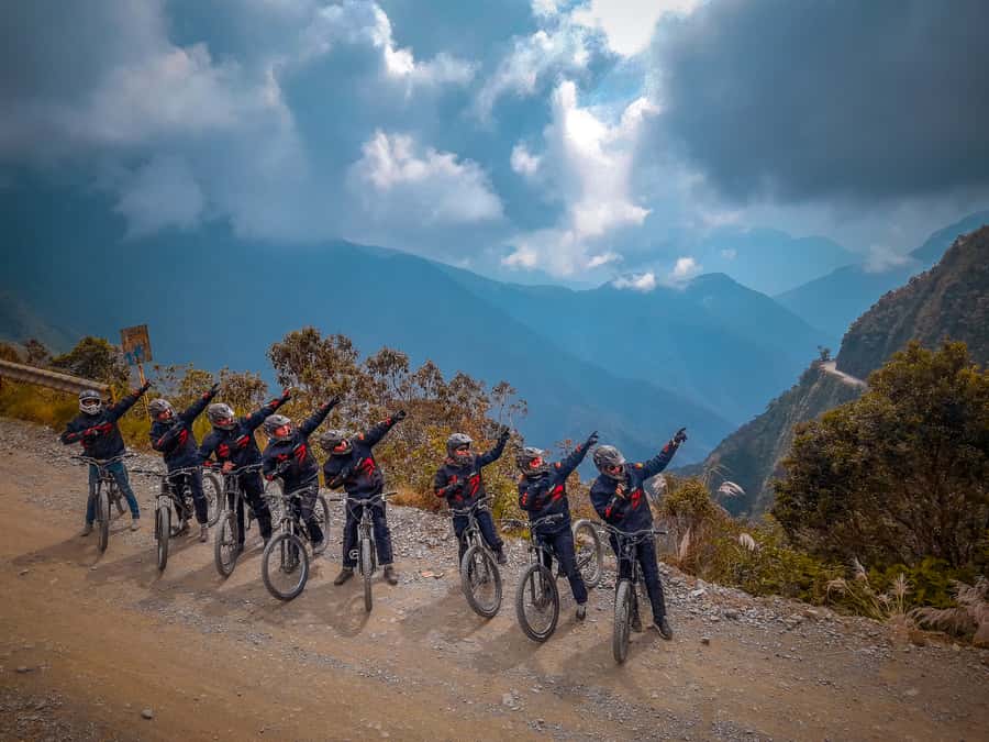 From La Paz: 3-Day Biking Tour Death Road & Uyuni Salt Flats - The 10-kilometer Death Road section