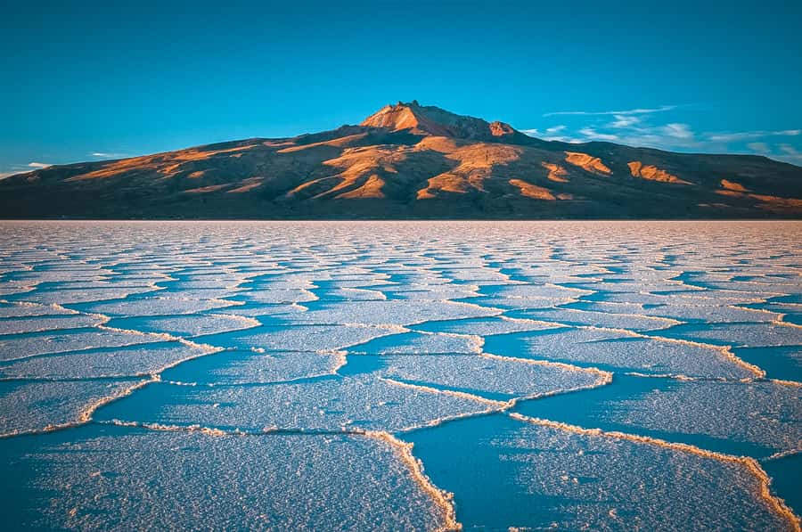 From La Paz: 3-Day Uyuni Salt Flat and Incahuasi Island Tour - Rust and memory at the Train Cemetery