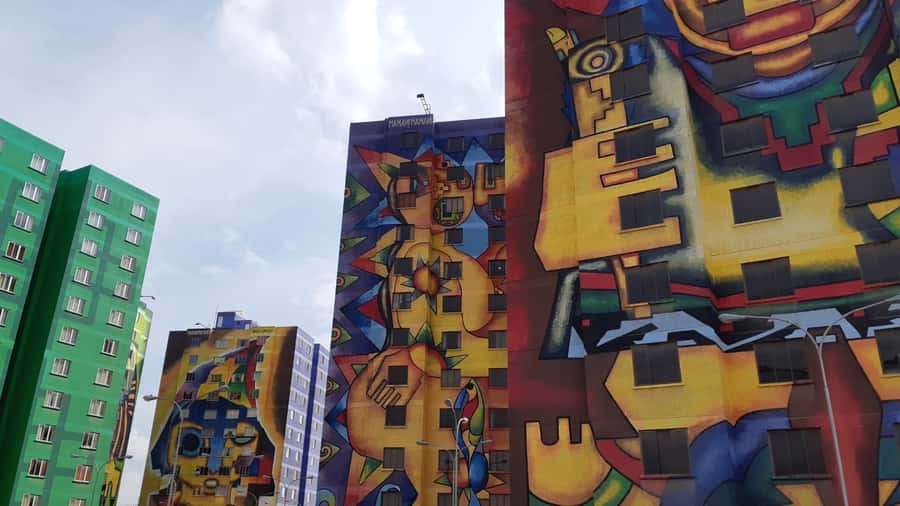 From La Paz: El Alto and Cholets Guided Day Trip - Seeing the outside of the cholets