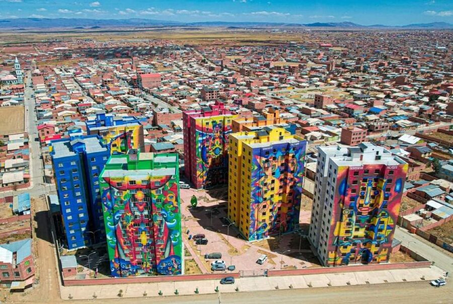 From La Paz: El Alto and Cholets Guided Day Trip - Mamani Mamani’s Wiphala complex