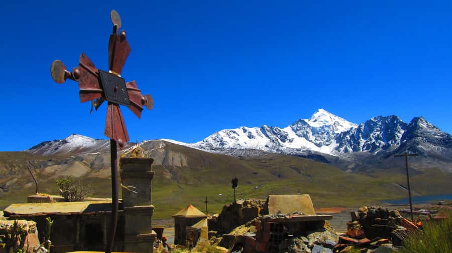 From La Paz: Huayna Potosí 2-Day Climbing Trip - The Three-to-Four-Hour Trek to High Camp