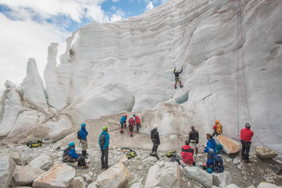 From La Paz: Huayna Potosí Mountain 3-Day Ice-Climbing Trip - Day 2: The Rock Path to High Camp
