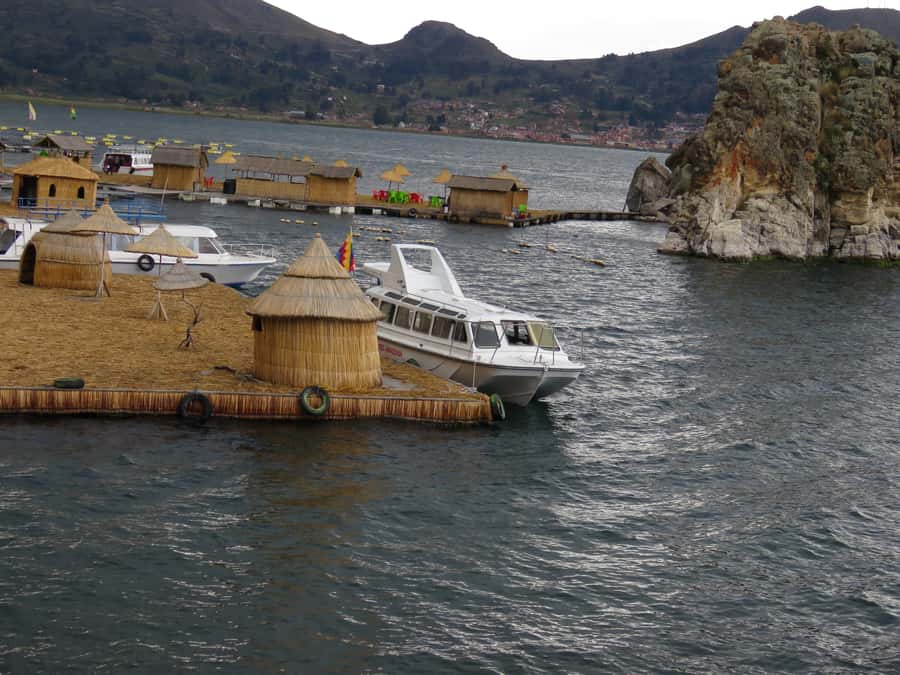 From La Paz: Lake Titicaca and Copacabana Private Tour - A 15-hour Lake Titicaca day from La Paz