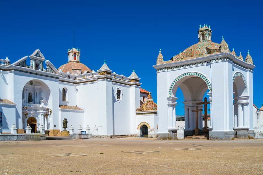 From La Paz: Titicaca, Copacabana, and Isla del Sol Day-Trip - Five details that define the day