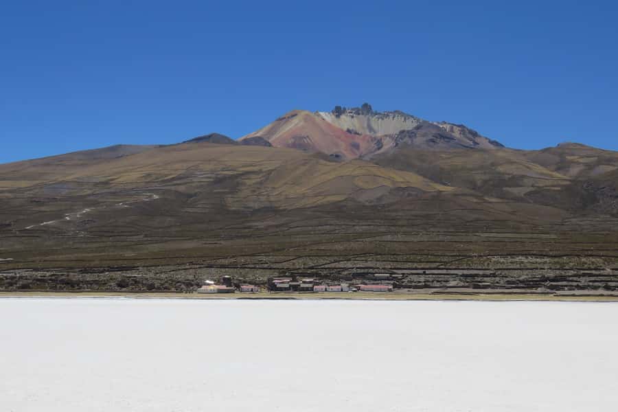 From La Paz to Atacama: Uyuni Salt Flats 4-Day Tour - Guides, vehicles, and the level of comfort