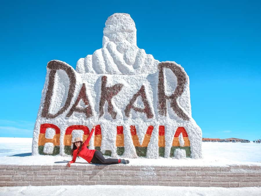 From La Paz: Uyuni Salt Flat Tour & Overnight Roundtrip Bus - Morning in Uyuni leaves three hours to fill