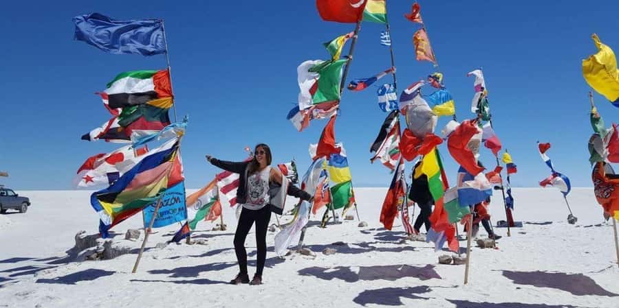 From La Paz: Uyuni Salt Flats Excursion + Round Trip Bus - The 8 p.m. Bus from La Paz