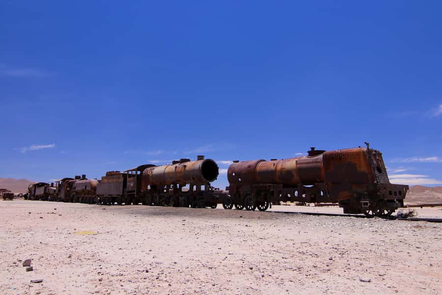 From La Paz: Uyuni Salt Flats & Lagoons 5-Day Tour - Who should book this Uyuni route
