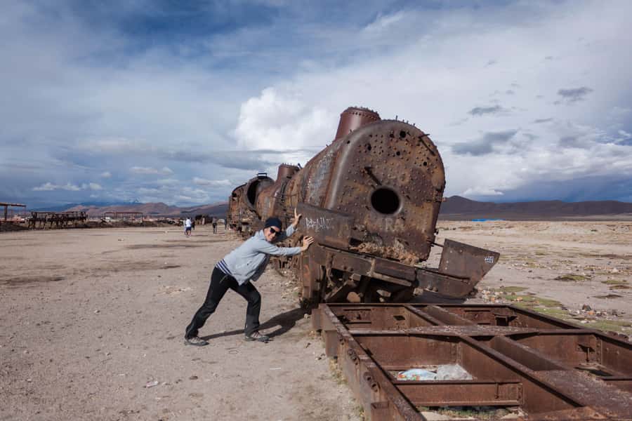 From Uyuni: Uyuni Salt Flats full day - Starting in Uyuni and Reaching the Train Cemetery