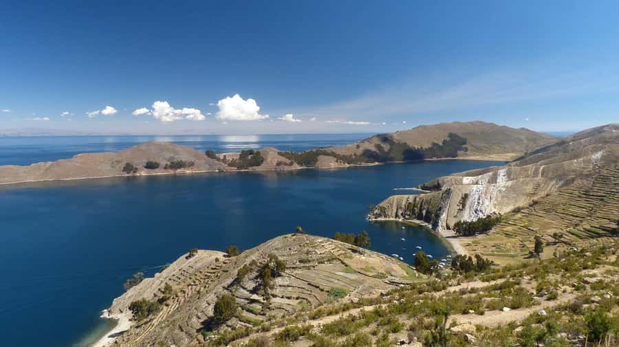 Island of the Sun: and Copacabana Full Day Tour, from La Paz - The long road from Hotel Sagarnaga