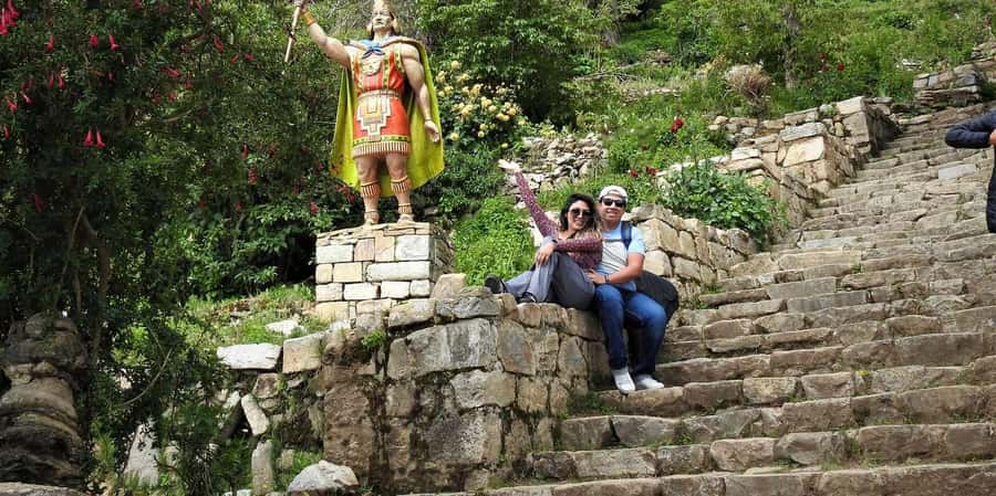 La Paz: 2-day Excursion to Lake Titicaca and Sun Island - From La Paz at 7:30 to Copacabana at noon