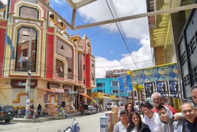 La Paz: Andean Architecture Tour in El Alto - Meeting at the purple cable-car station