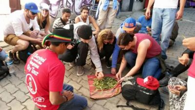 La Paz: Cable Car, Cemetery, Shaman, and El Alto Tour - Meeting your guide on Calle Murillo