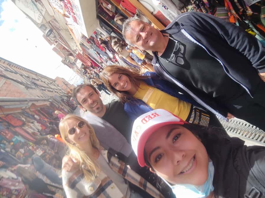 La Paz: Cable Car, Cemetery, Shaman, and El Alto Tour - The ride back to central La Paz