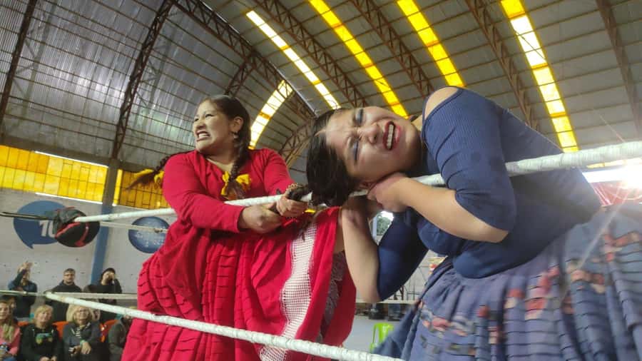 La Paz: Cholitas Wrestling Tickets and Transfer - The quick take: five things to know