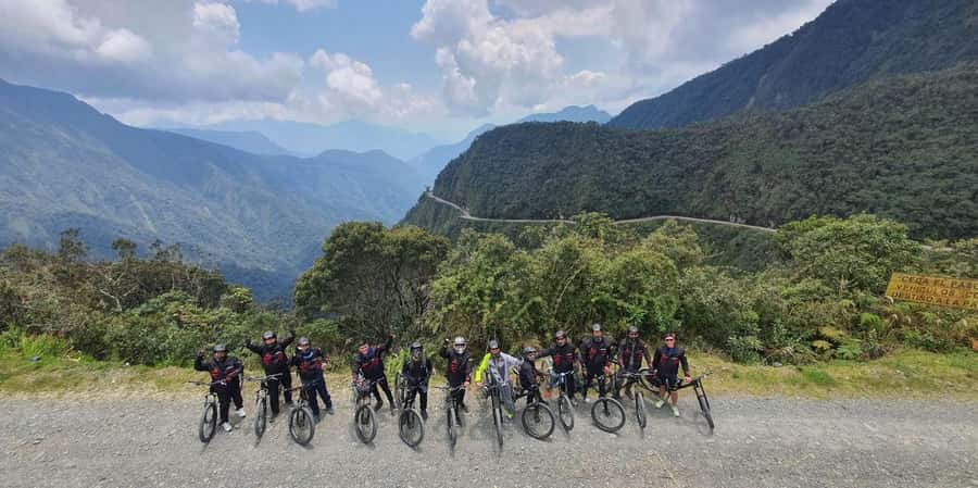La Paz | Death by Bike Route | Lunch - From La Paz to La Cumbre at 4,700 meters