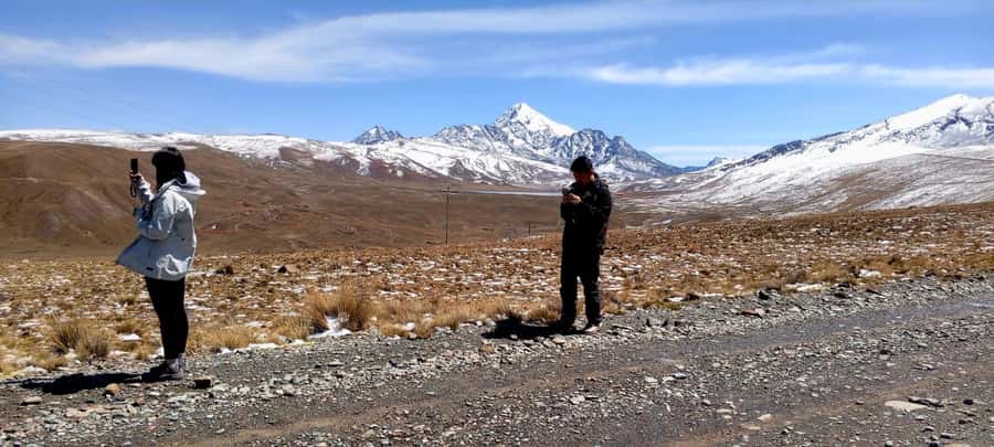 LA PAZ: GUIDED TOUR CHACALTAYA + VALLEY OF THE MOON - Who will enjoy this day most?