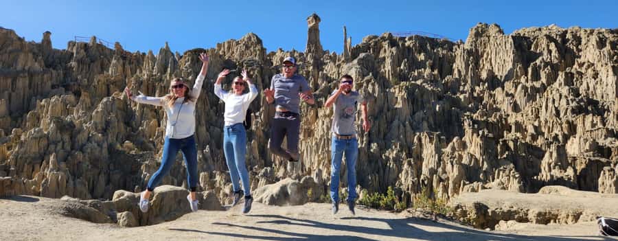 La Paz: Private City Tour with Cable Car & Moon Valley Visit - Five useful things to know before booking