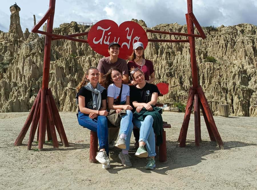La Paz: Private City Tour with Cable Car & Moon Valley Visit - Four cable-car lines and a view of La Paz