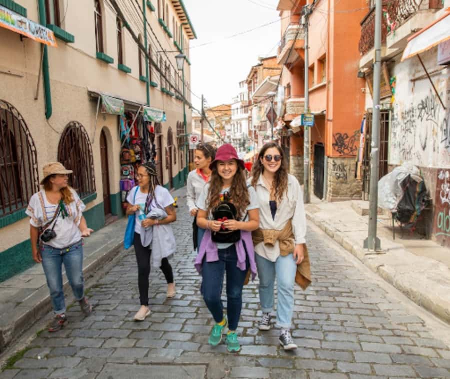La Paz: The Feminist Tour - Seven Lives, Not One Story