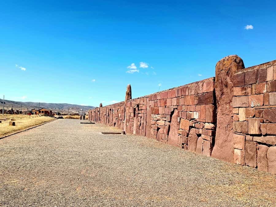 La Paz, Tiahuanaco shared tour guided tour - The ceramic and lithic museums