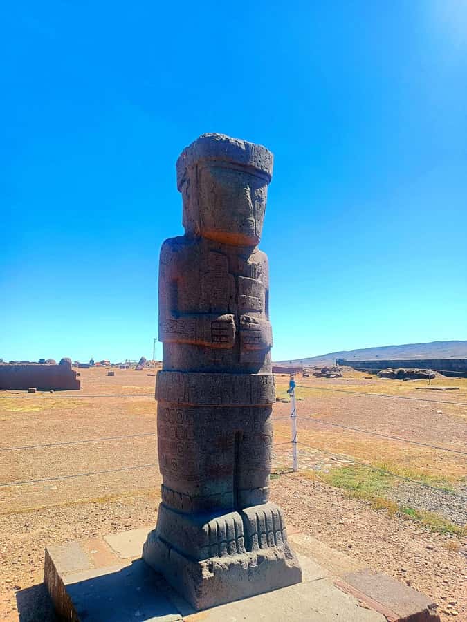 La Paz, Tiahuanaco shared tour guided tour - Tiahuanaco and the 7.30-meter monolith