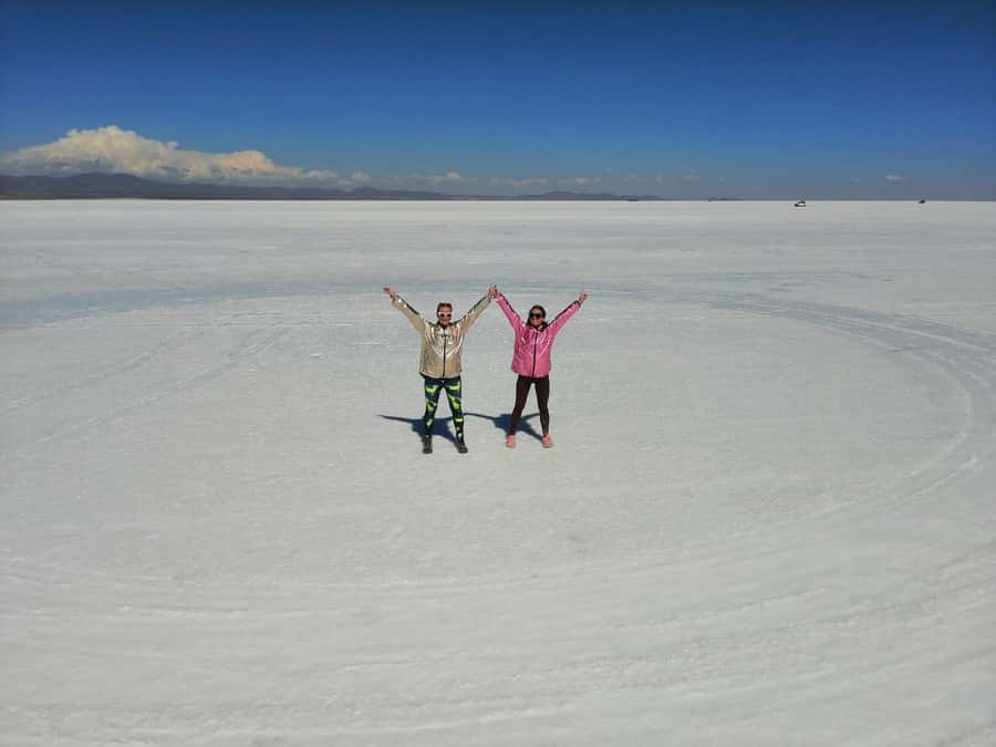 La Paz: Uyuni tour ending in Atacama Chile by bus. - Day 3: Flamingo Lagoons, the Siloli Desert, and Red Lagoon