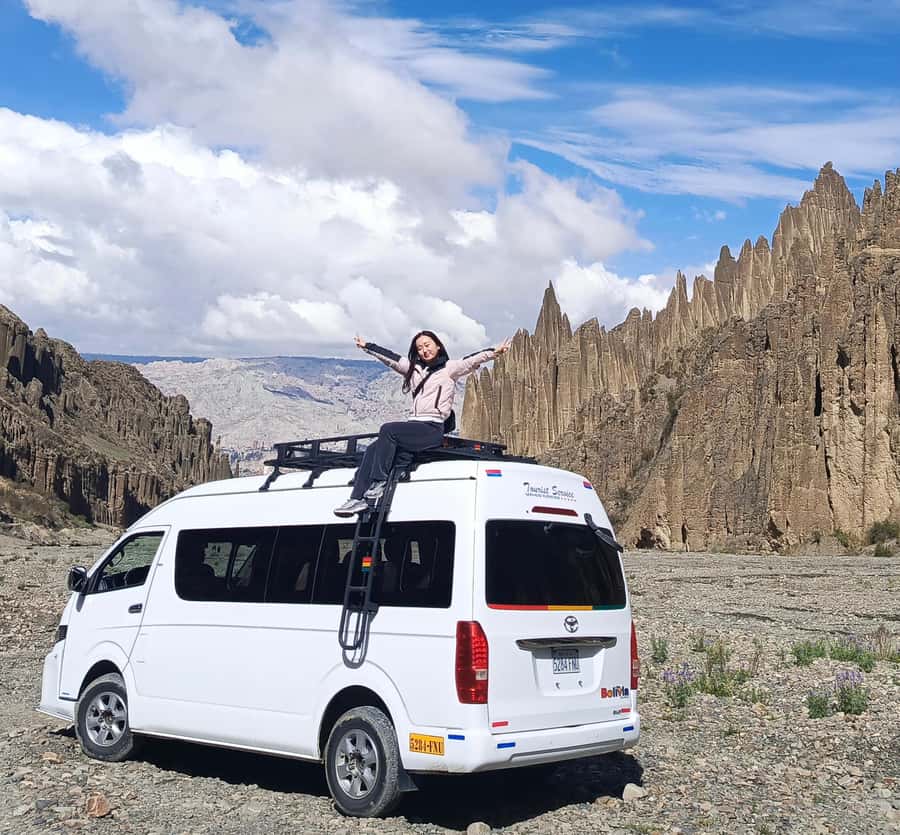 La Paz: Valle de las Animas, Moon Valley, & Killi Killi Tour - Guides make or break the afternoon