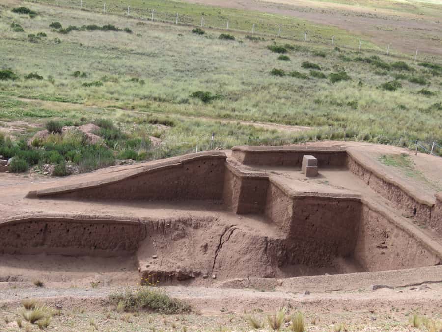 Private Tour of Tiwanaku Ruins from La Paz - Walking through the main archaeological site
