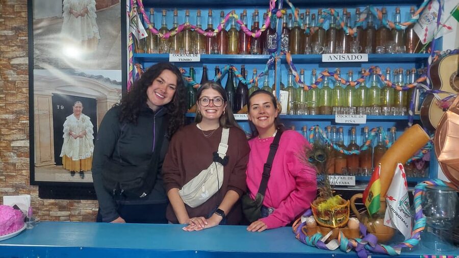 Sucre: Free Walking tour (History, culture and traditions) - Ending at an Old Colonial Square