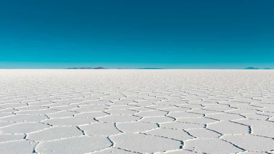 Uyuni: 3-Day Salt Flats Tour ending in San Pedro de Atacama - Five details that shape the experience