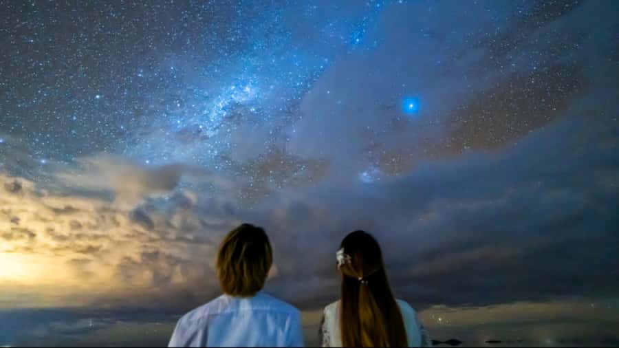 UYUNI SALT FLAT: SUNSET & STARLIGHT EXPERIENCE - Mirror-effect photos and the importance of water