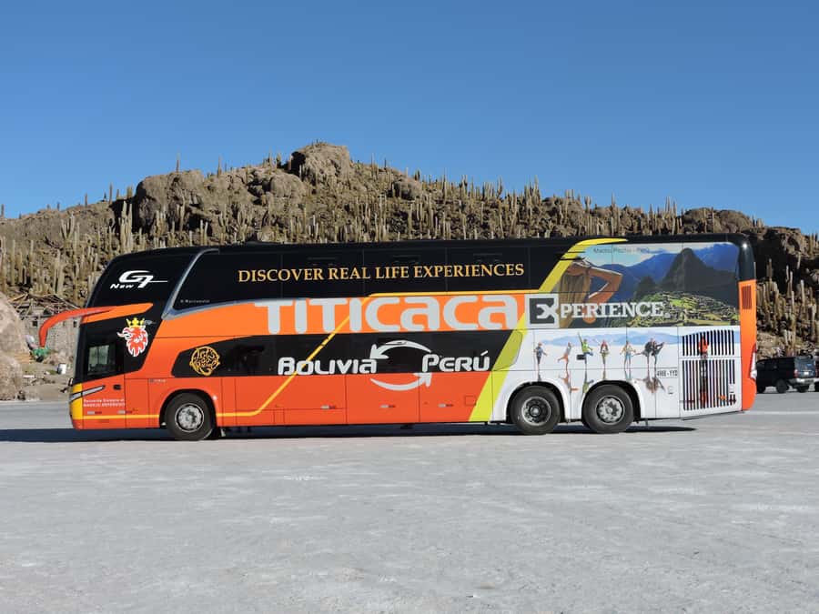 Uyuni tour express from Sucre by bus (round trip) - Local lunch beside the salt flat