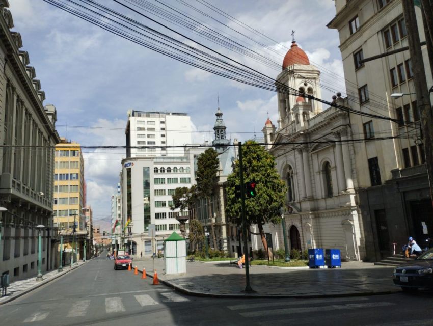 Walking city tour La Paz - Jaén Street and a smaller-scale look at the city