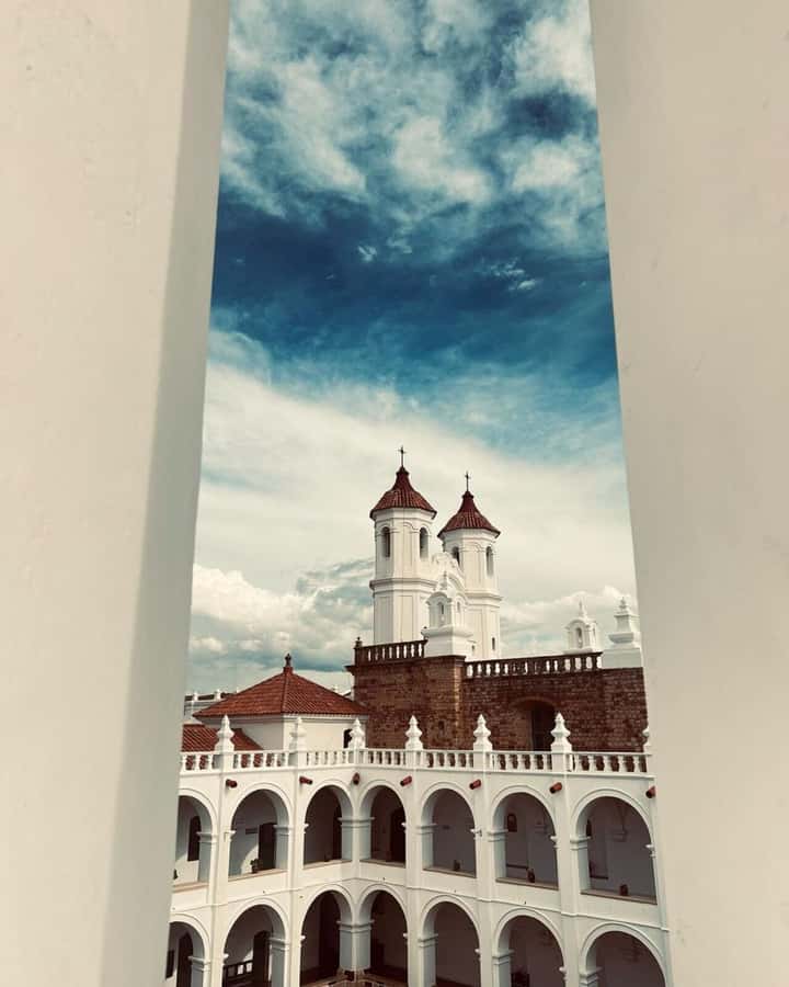 Walking tour in Sucre: History, Culture & Amazing Views - Guereo Mansion: Gardens, Offices, and a Longer Visit