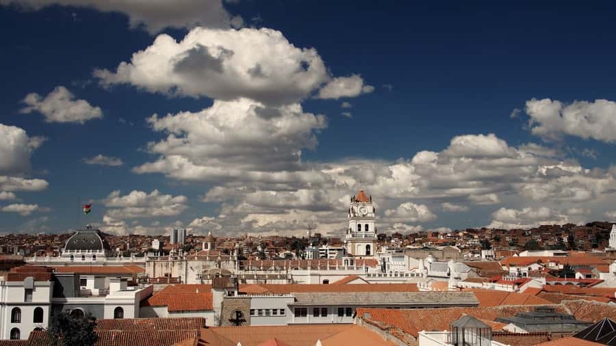 Walking tour in Sucre: History, Culture & Amazing Views - What the Guides Add to the Experience