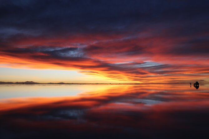 5-Hour Uyuni Salt Flat Tour Stargazing and Sunset/Sunrise In Group - From Uyuni town to the open salt