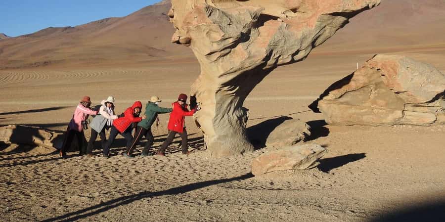 From La Paz: 4-Day Uyuni Salt Flats and Atacama Tour - Prepare for altitude, cold and long days