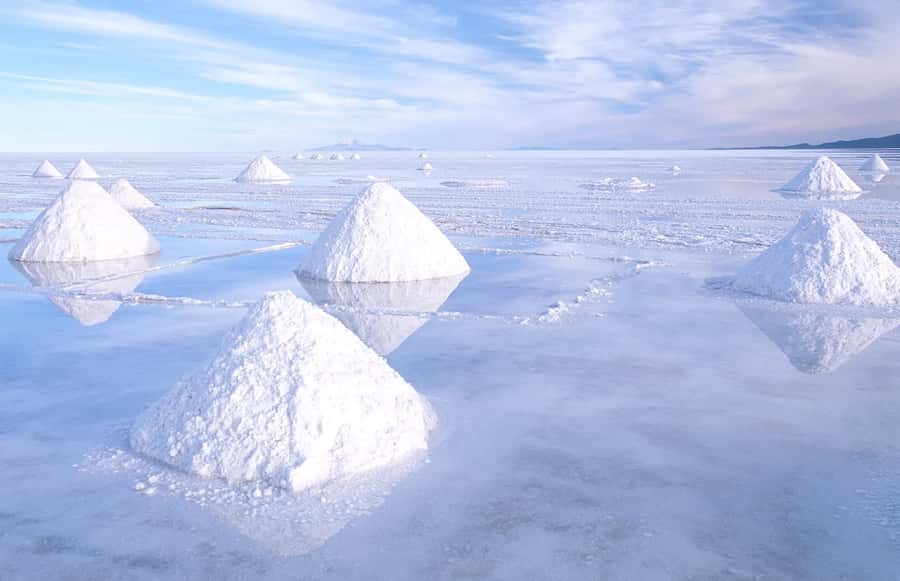From La Paz: 4-Day Uyuni Salt Flats and Atacama Tour - Day two: salt-making in Colchani and Uyuni’s white expanse