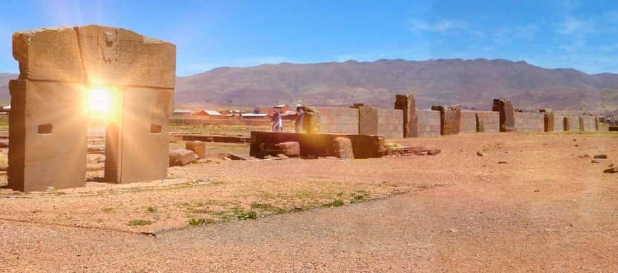 From La Paz: Shared guided tour of the Tiwanaku Ruins - At a glance: what the day includes