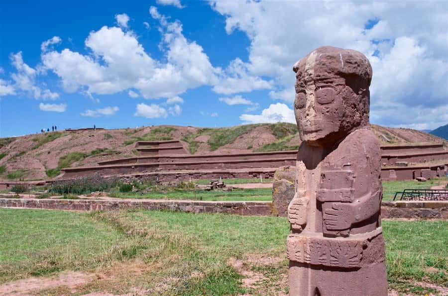 From La Paz: Shared guided tour of the Tiwanaku Ruins - Start with the museums, then meet Tiwanaku