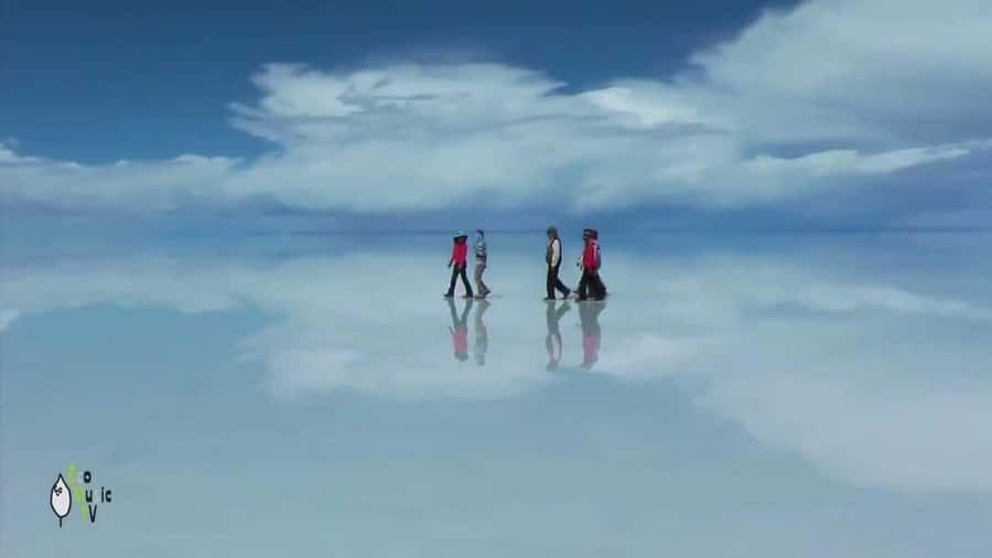 From Uyuni: 3-Day Salt Flats and Lagoons Tour to San Pedro - Day three: geysers before dawn, then Chile