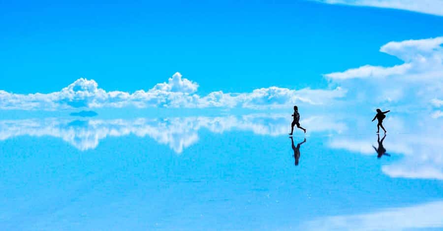 From Uyuni: 3-Day Salt Flats and Lagoons Tour to San Pedro - What the $555 price covers, and what it doesn’t