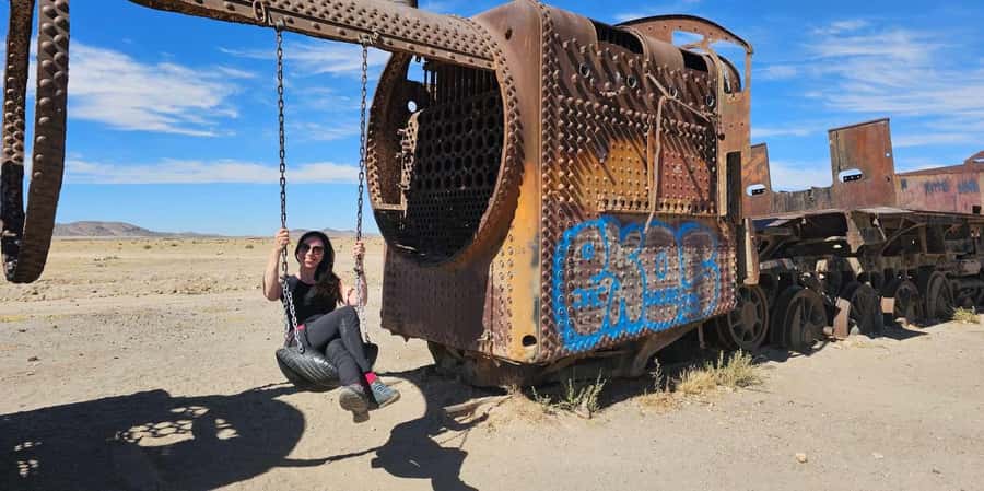 From Uyuni: Uyuni Salt Flats and Sunset Full-Day Tour - Who should book this day trip?